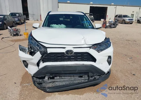 2020 Toyota Rav4 Xle z USA, uszkodzony, nr VIN 2T3W1RFV7LC053469